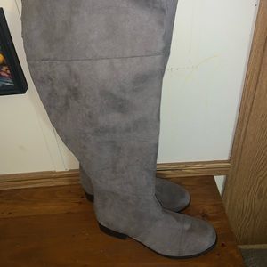 Size 9 Grey Knee-High Boots